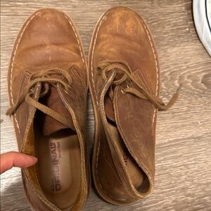 Clarks women Tan Leather Chukka Boots